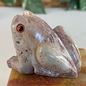 Soapstone Carved Frog Figurine Stone Amphibian Animal Carving Figure Statue 2”
